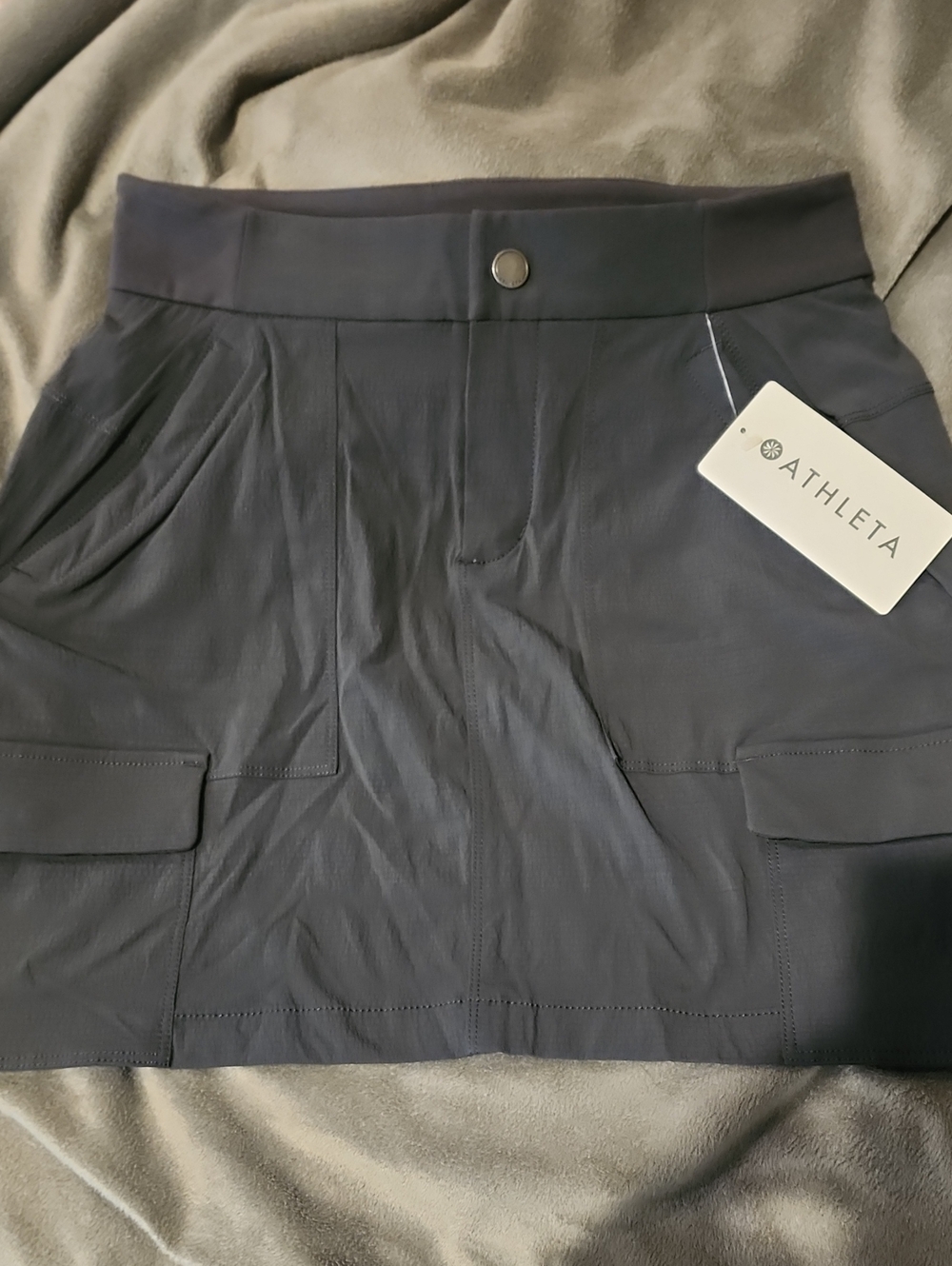 NWT Athleta Trekkie Skort 2.0 Grey Size 4 Rated UPF 50+